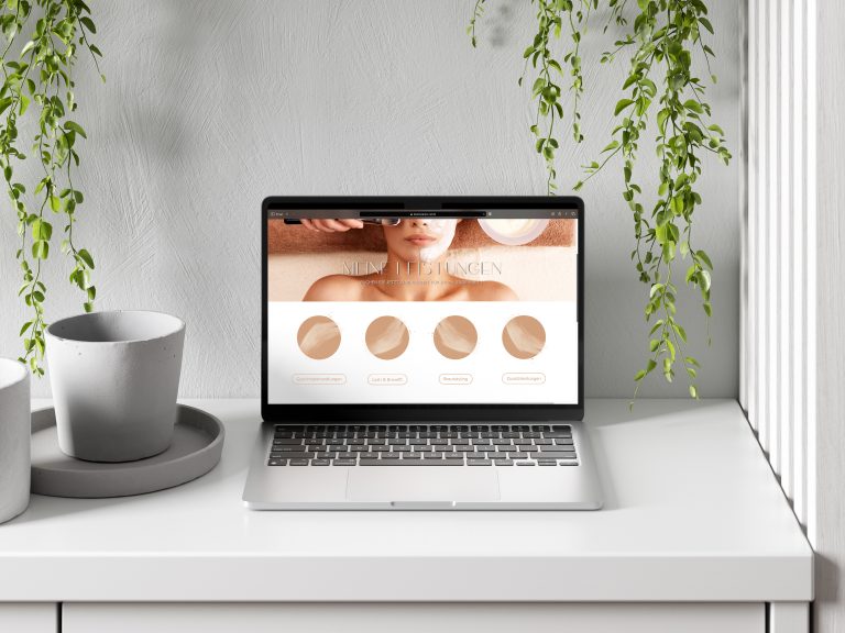 Moderne Webseite für Kosmetik und Styling aus Moosburg – Desktop-Ansicht im MacBook-Mockup.